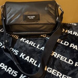 Kate Spade Black Shoulder/Crossbody Bag Adjustable Strap With Magnetic Closure